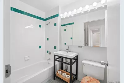 4-74 48th Avenue #35L, Long Island City, NY 11109 - Photo 9