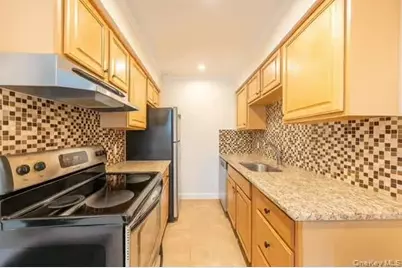 226 Millard #226, Babylon, NY 11704 - Photo 3