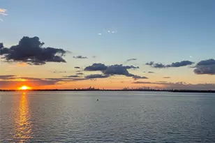 128-11 Newport Ave, Rockaway Park, NY 11694 - Photo 15