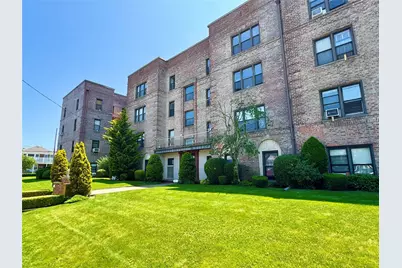 128-11 Newport Avenue #4A, Rockaway Park, NY 11694 - Photo 1