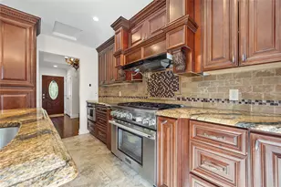 23 Sparks St, Melville, NY 11747 - Photo 11