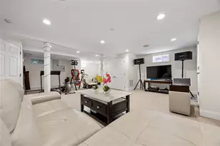 23 Sparks St, Melville, NY 11747 - Photo 21