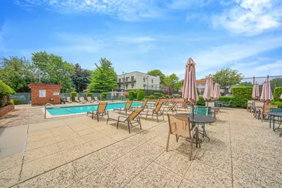 504 Julius Road #7c, College Point, NY 11356 - Photo 19