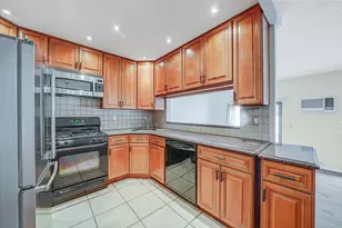 5-04 Julius Rd, College Point, NY 11356 - Photo 3