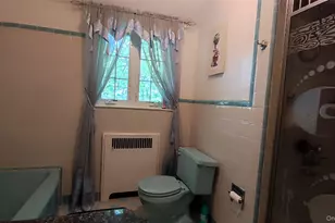 81-77 Utopia Pkwy, Jamaica, NY 11432 - Photo 9