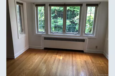 8177 Utopia Pkwy, Jamaica, NY 11432 - Photo 31