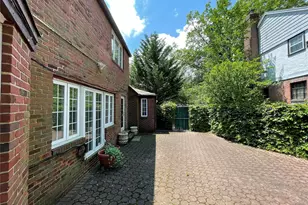 81-77 Utopia Pkwy, Jamaica, NY 11432 - Photo 47