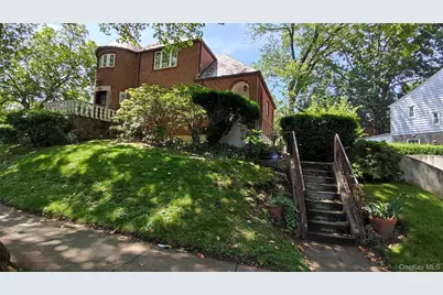 8177 Utopia Pkwy, Jamaica, NY 11432 - Photo 49