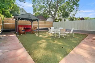 114-16 James Ct, Jamaica, NY 11434 - Photo 13