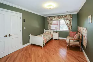 19 Marietta Rd, Glen Cove, NY 11542 - Photo 23