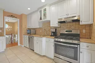 15 Augur Rd, Airmont, NY 10901 - Photo 15