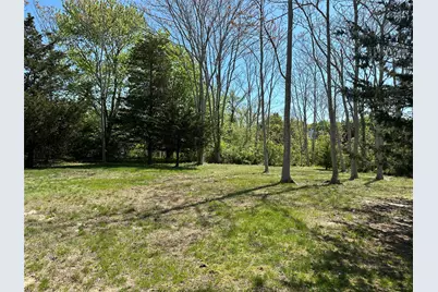 1854 N Bayview Road, Southold, NY 11971 - Photo 9