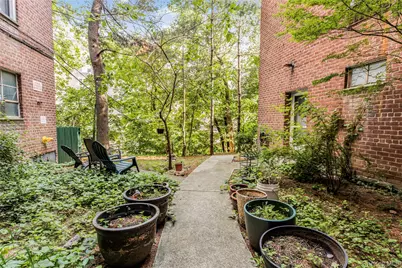 609 Palmer Road #4J, Yonkers, NY 10701 - Photo 25