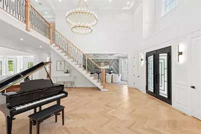 17 Chelsea Place, Dix Hills, NY 11746 - Photo 3