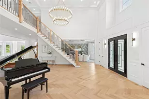 17 Chelsea Pl, Dix Hills, NY 11746 - Photo 3