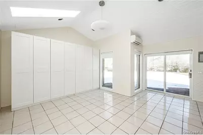 10 Bell Place, Rye Brook, NY 10573 - Photo 19