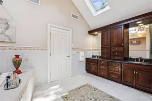 42 Roxen Rd, Rockville Centre, NY 11570 - Photo 27