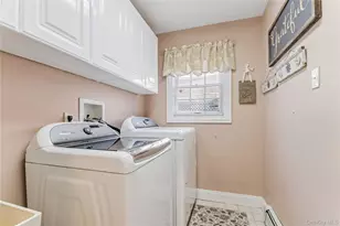 42 Roxen Rd, Rockville Centre, NY 11570 - Photo 15