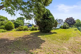 2 Johnson Dr, Brightwaters, NY 11718 - Photo 37