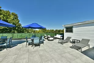 22 Park Pl, Great Neck, NY 11021 - Photo 33