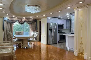 6120 Grand Central Pkwy, Forest Hills, NY 11375 - Photo 5