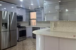 6120 Grand Central Pkwy, Forest Hills, NY 11375 - Photo 9