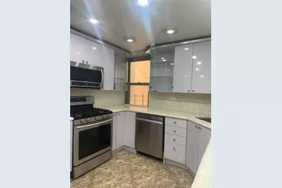 61-20 Grand Central Parkway #B 706, Forest Hills, NY 11375 - Photo 7