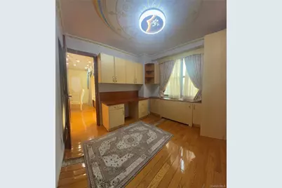 61-20 Grand Central Parkway #B 706, Forest Hills, NY 11375 - Photo 15
