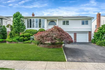 3429 Courtney Place, Baldwin, NY 11510 - Photo 3