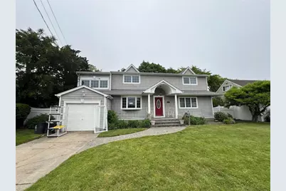 556 Alwick Avenue, West Islip, NY 11795 - Photo 1