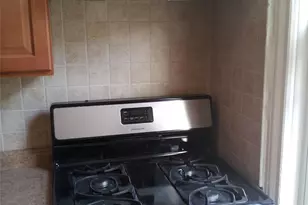 1821 Parkview Ave, Bronx, NY 10461 - Photo 15