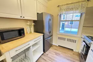 180 Pinewood Rd, Hartsdale, NY 10530 - Photo 5