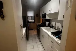 141 Wyckoff Pl, Woodmere, NY 11598 - Photo 5