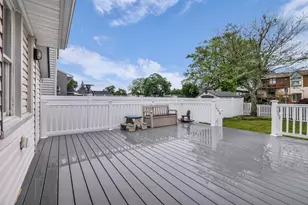 3327 Parkway Dr, Baldwin, NY 11510 - Photo 15