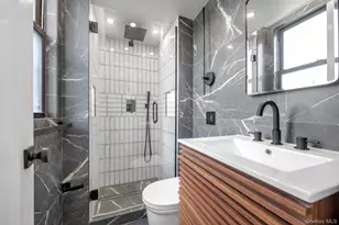 4705 Henry Hudson Pkwy W, Bronx, NY 10471 - Photo 13