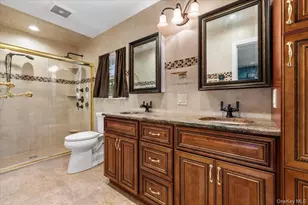 50 Towne St, Amityville, NY 11701 - Photo 21