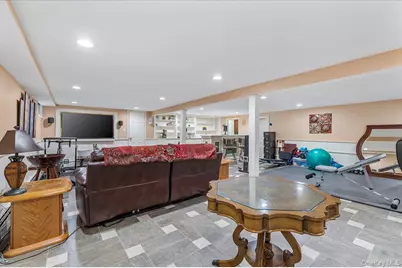 50 Towne Street, Amityville, NY 11701 - Photo 25