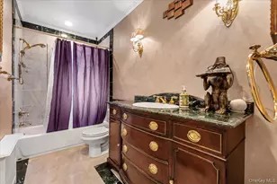 50 Towne St, Amityville, NY 11701 - Photo 23