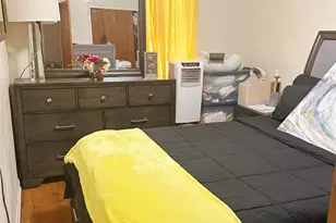 804 E 221st St, Bronx, NY 10467 - Photo 15