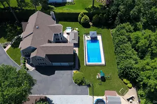 4 Briana Ct, East Moriches, NY 11940 - Photo 7