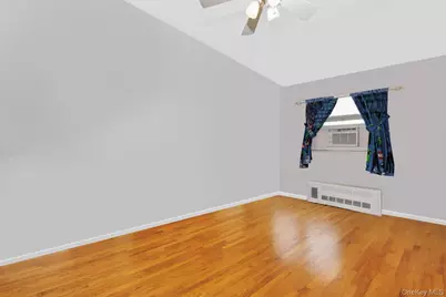 66-48 73rd Place, Middle Village, NY 11379 - Photo 13