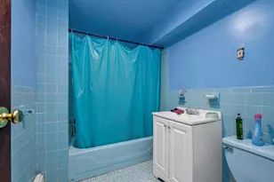 107-53 Spa Pl, Jamaica, NY 11435 - Photo 19