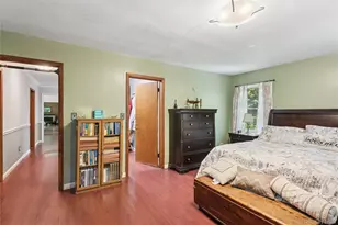 23 Bacon Rd, Saint James, NY 11780 - Photo 35