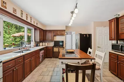 23 Bacon Road, Saint James, NY 11780 - Photo 25