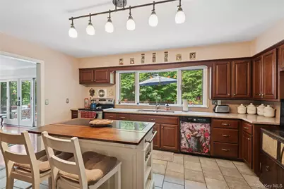 23 Bacon Road, Saint James, NY 11780 - Photo 49