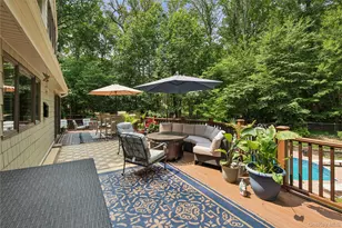 23 Bacon Rd, Saint James, NY 11780 - Photo 15