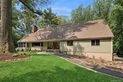 23 Bacon Road, Saint James, NY 11780 - Photo 3