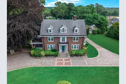 44 Arbor Place, Glen Cove, NY 11542 - Photo 3