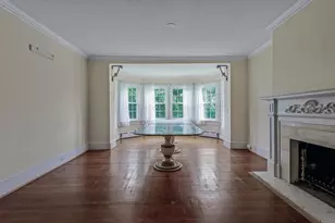 44 Arbor Pl, Glen Cove, NY 11542 - Photo 9