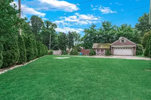 44 Arbor Pl, Glen Cove, NY 11542 - Photo 7